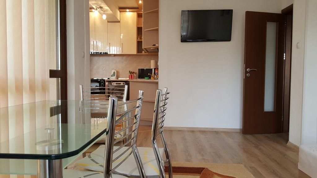 Д И В 1 - D & V 1 Apartment Sandanski Ngoại thất bức ảnh