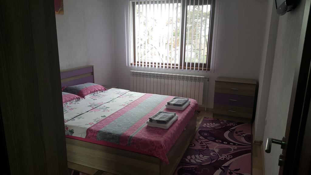 Д И В 1 - D & V 1 Apartment Sandanski Ngoại thất bức ảnh