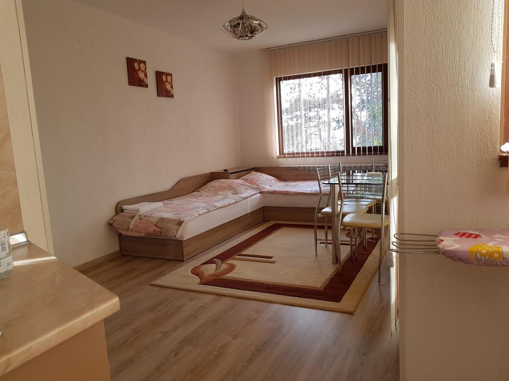 Д И В 1 - D & V 1 Apartment Sandanski Ngoại thất bức ảnh