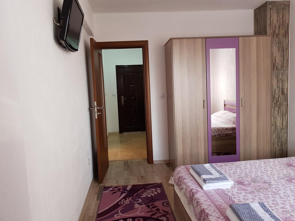 Д И В 1 - D & V 1 Apartment Sandanski Ngoại thất bức ảnh