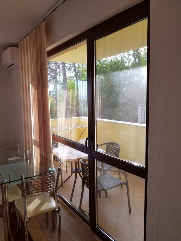 Д И В 1 - D & V 1 Apartment Sandanski Ngoại thất bức ảnh