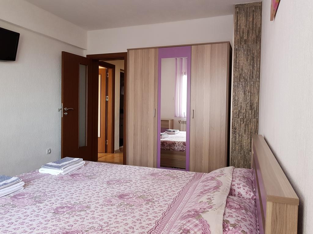Д И В 1 - D & V 1 Apartment Sandanski Ngoại thất bức ảnh